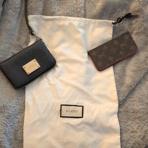 Micheal Kors Nwot Tags Wallet Gucci Dust Bag Very Soft, And a LV iPhone Case.